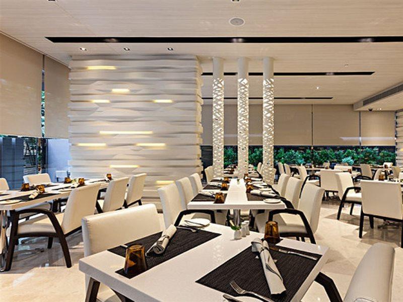 Hyatt Place Sukhumvit 1 Khách sạn 4*
