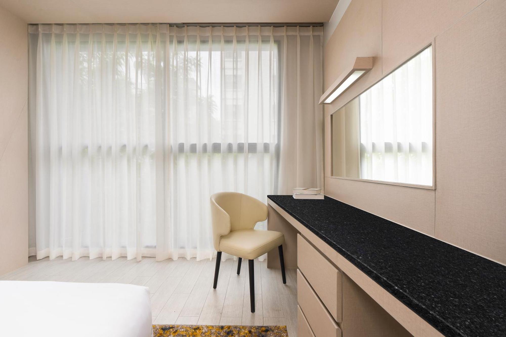 Western Premier Sukhumvit Hotel